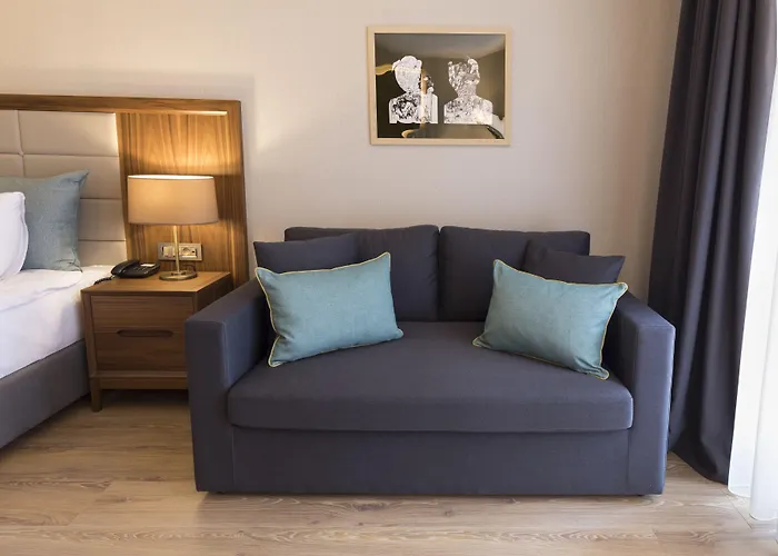 فندق Endless Art Hotel-special Category 3*