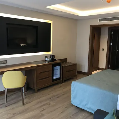 Endless Art Hotel-special Category 호텔 3*