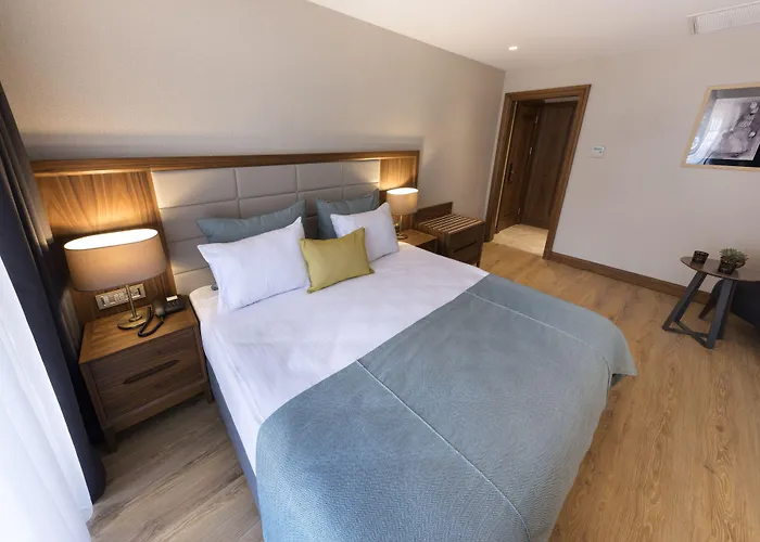 Endless Art Hotel-special Category Szálloda